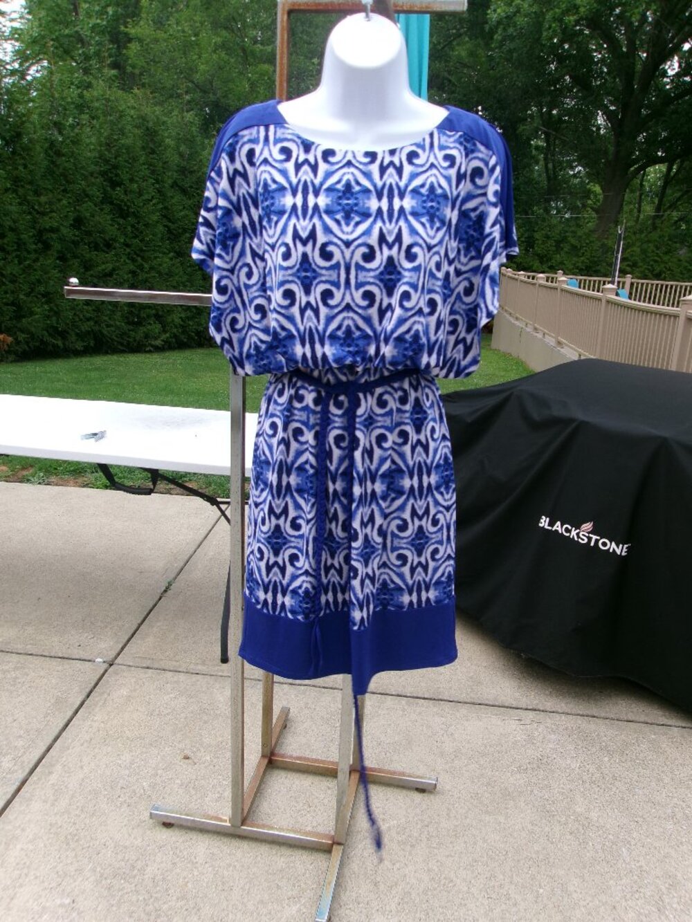 NWT SIGNATURE BY SANGRIA BLUE&WHITE KNIT DRESS S